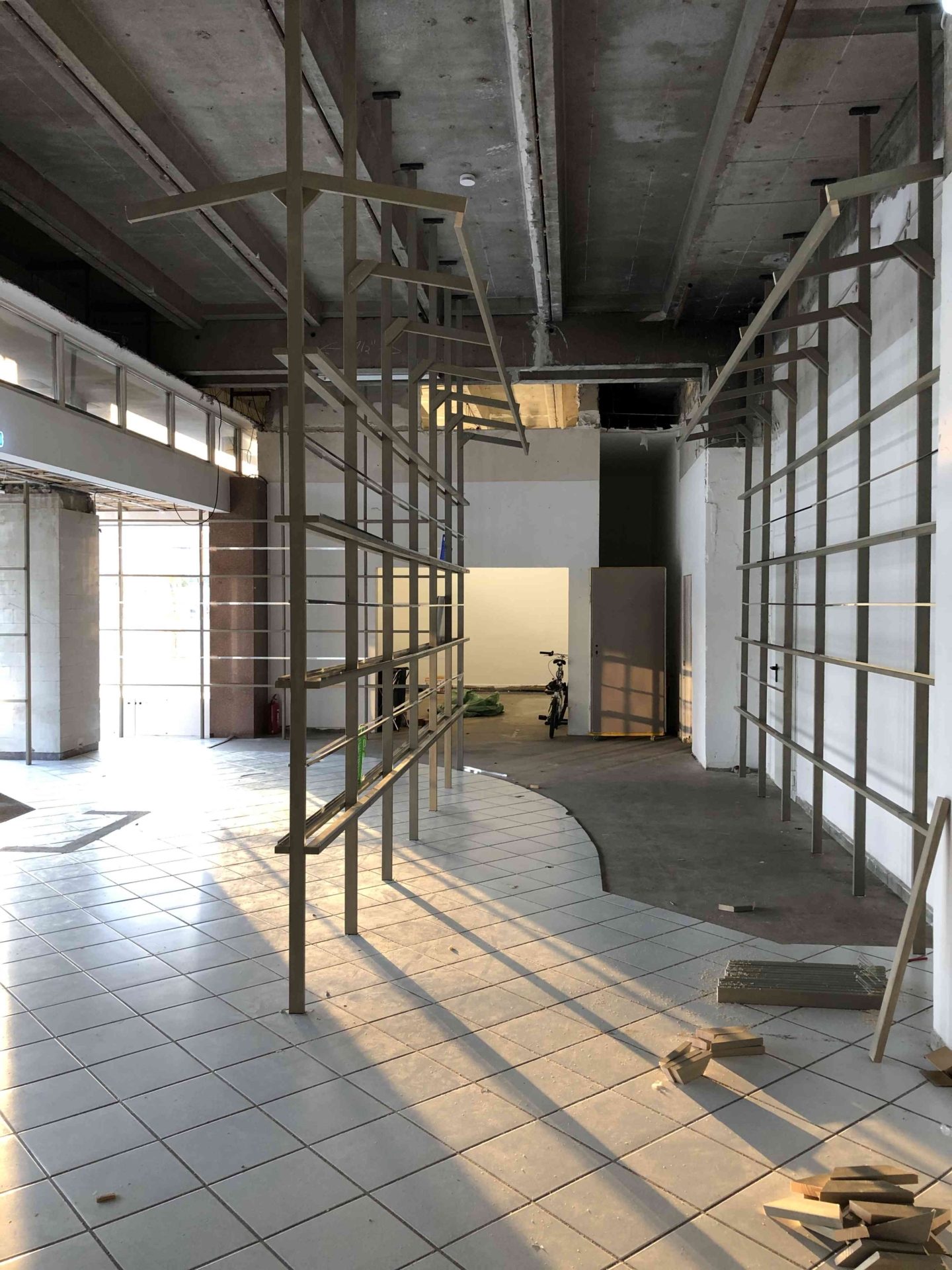 Contested Modernities