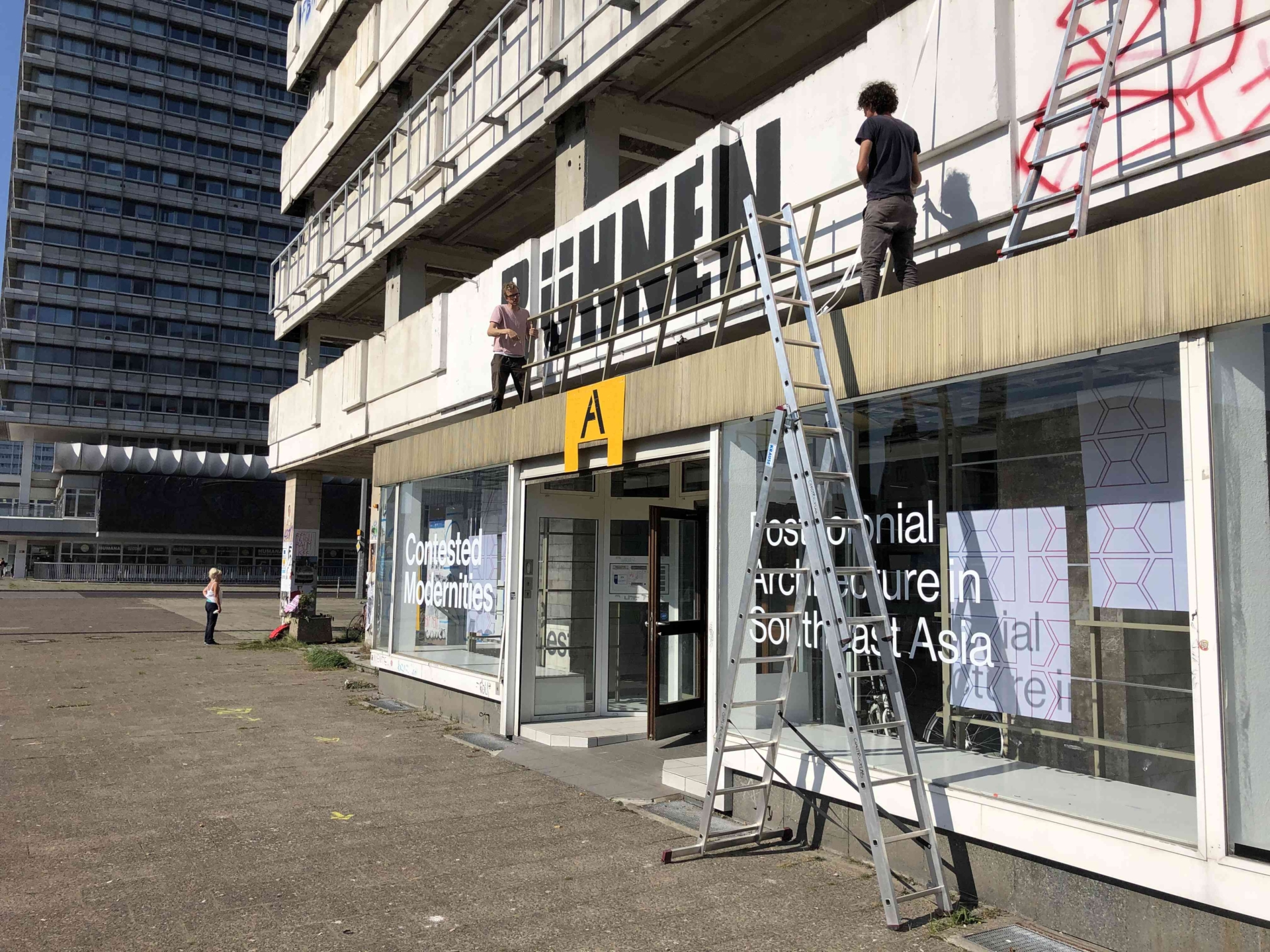 Contested Modernities